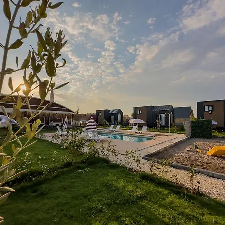 Aparthotel Serenity Village